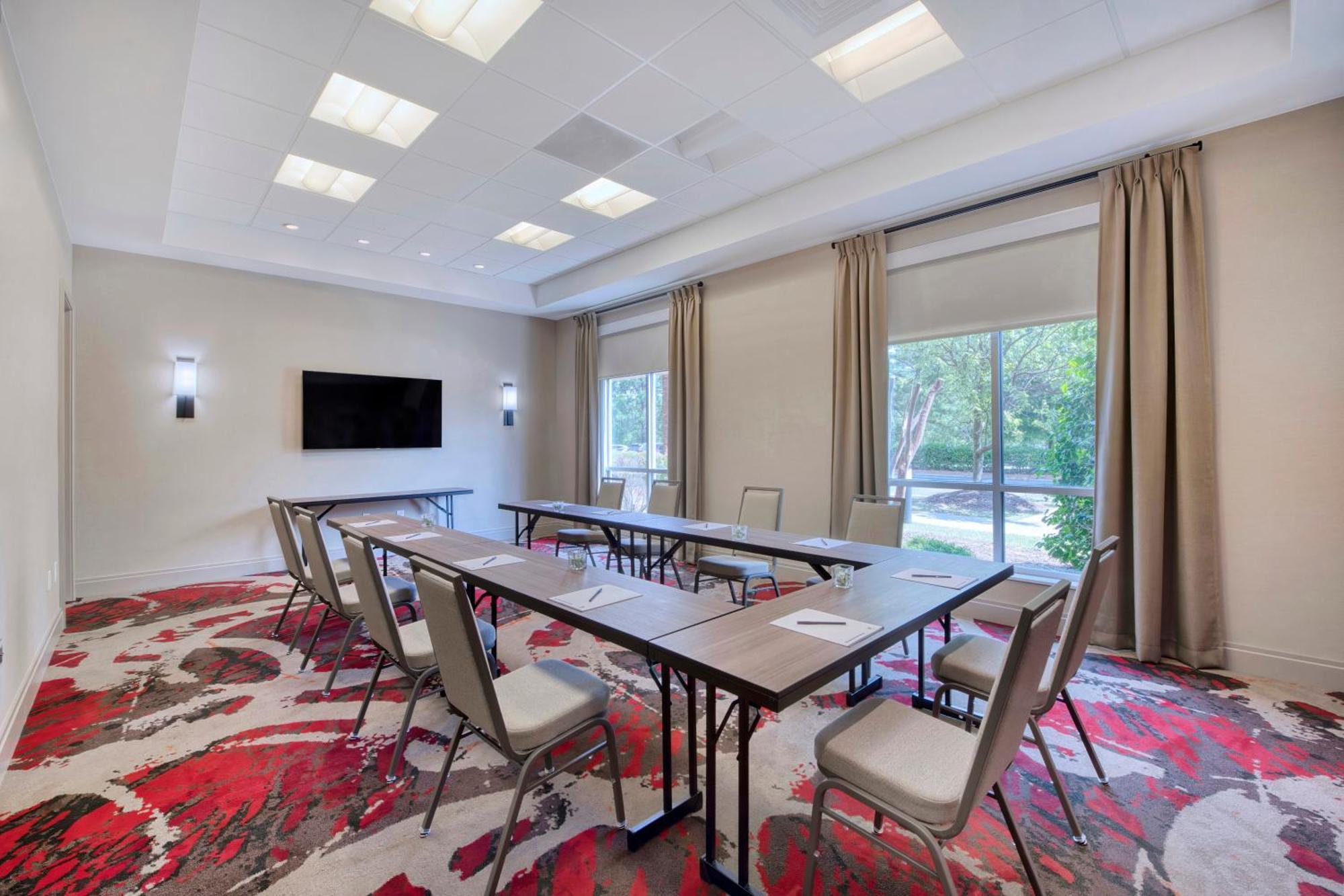 Doubletree By Hilton Raleigh-cary 4*
