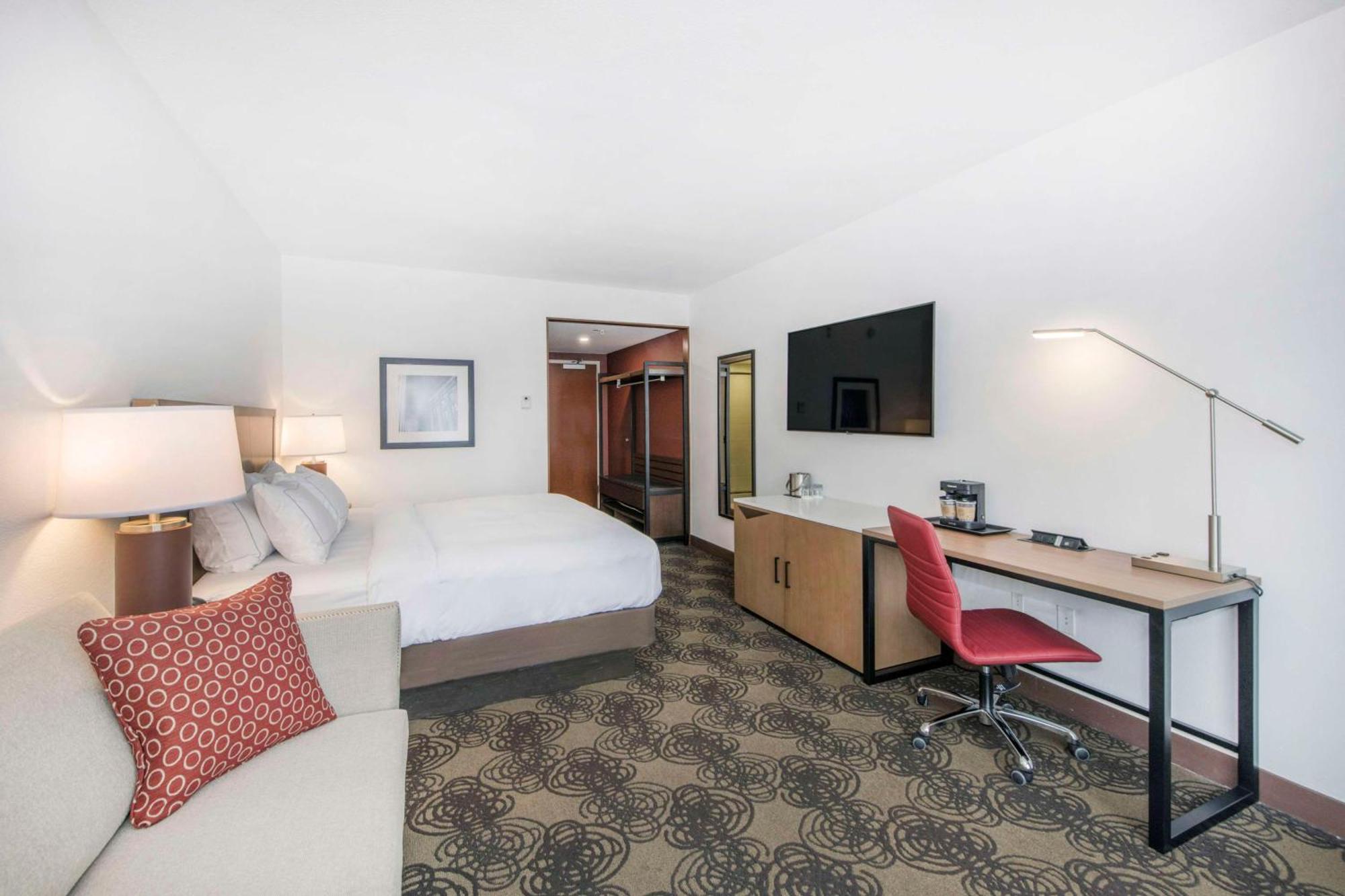 Doubletree By Hilton Raleigh-cary Hotel